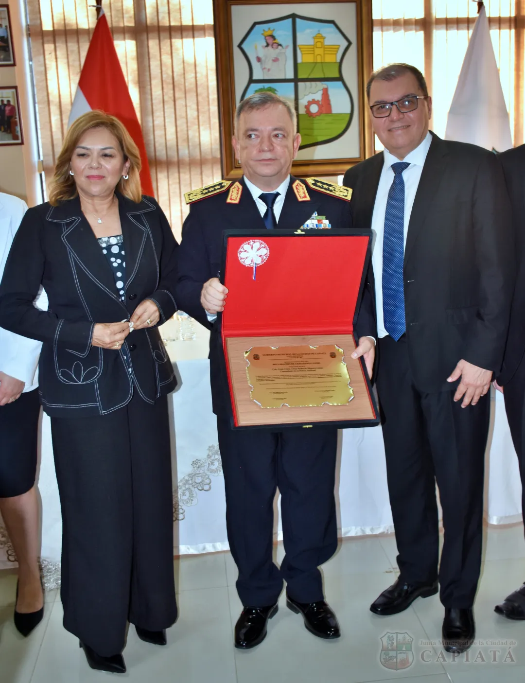 Foto 28 de Acto de reconocimiento como “Ciudadano Ilustre de Capiatá” al Comandante de la Policía Nacional, Crio. Gral. César Silguero Lobos