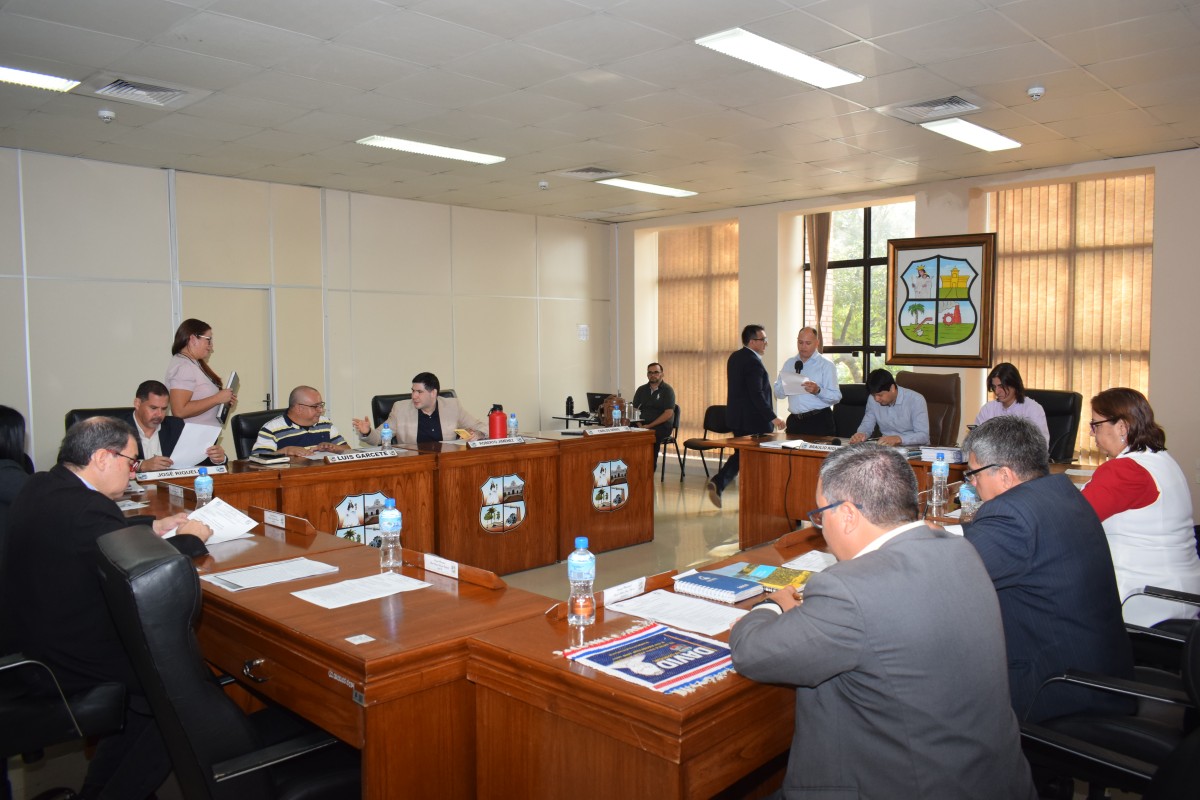Foto 12 de SESION ORDINARIA DE LA JUNTA MUNICIPAL DE CAPIATA: Notas Recibidas, Nota Remitida y Expedientes Dictaminados