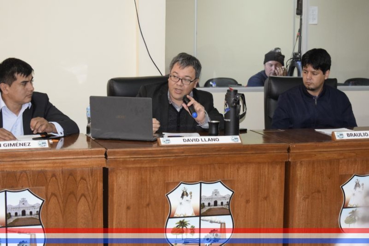 Foto 11 de SESION ORDINARIA DE LA JUNTA MUNICIPAL DE CAPIATA: Notas Recibidas, Nota Remitida y Expedientes Dictaminados