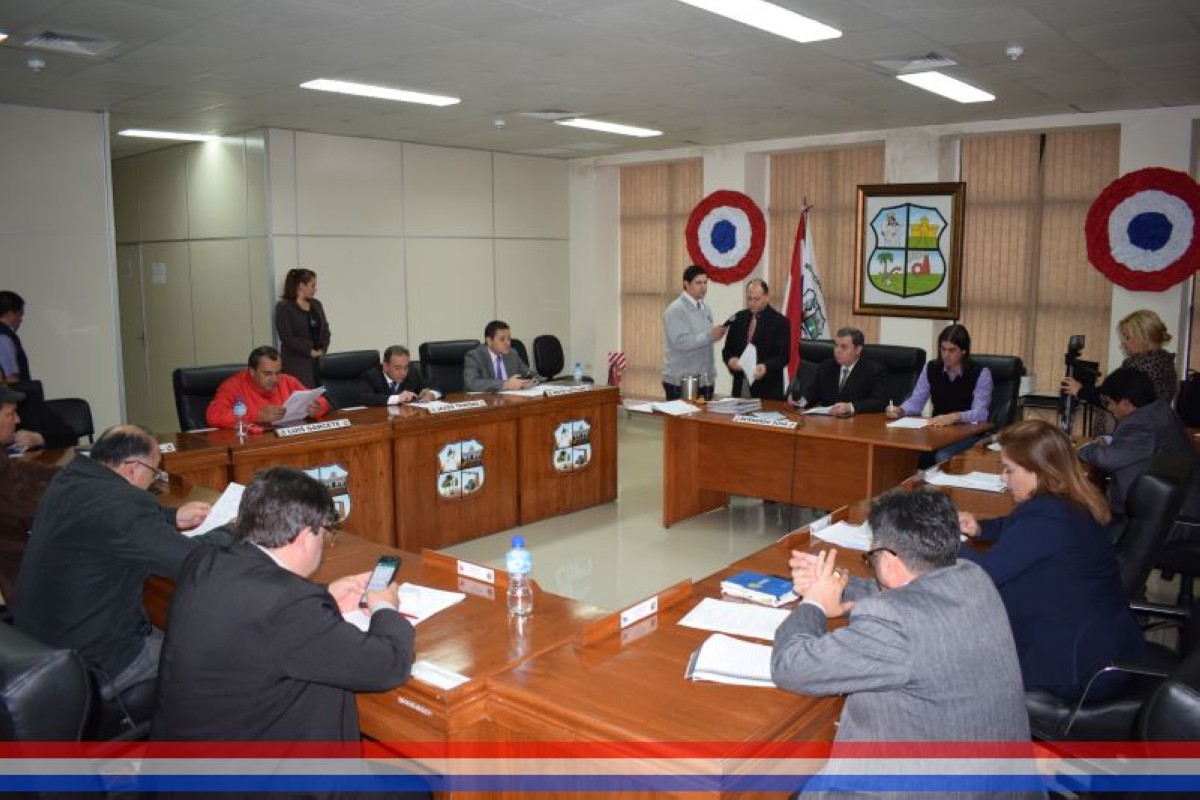 Foto 7 de SESION ORDINARIA DE LA JUNTA MUNICIPAL DE CAPIATA: Notas Recibidas, Nota Remitida y Expedientes Dictaminados