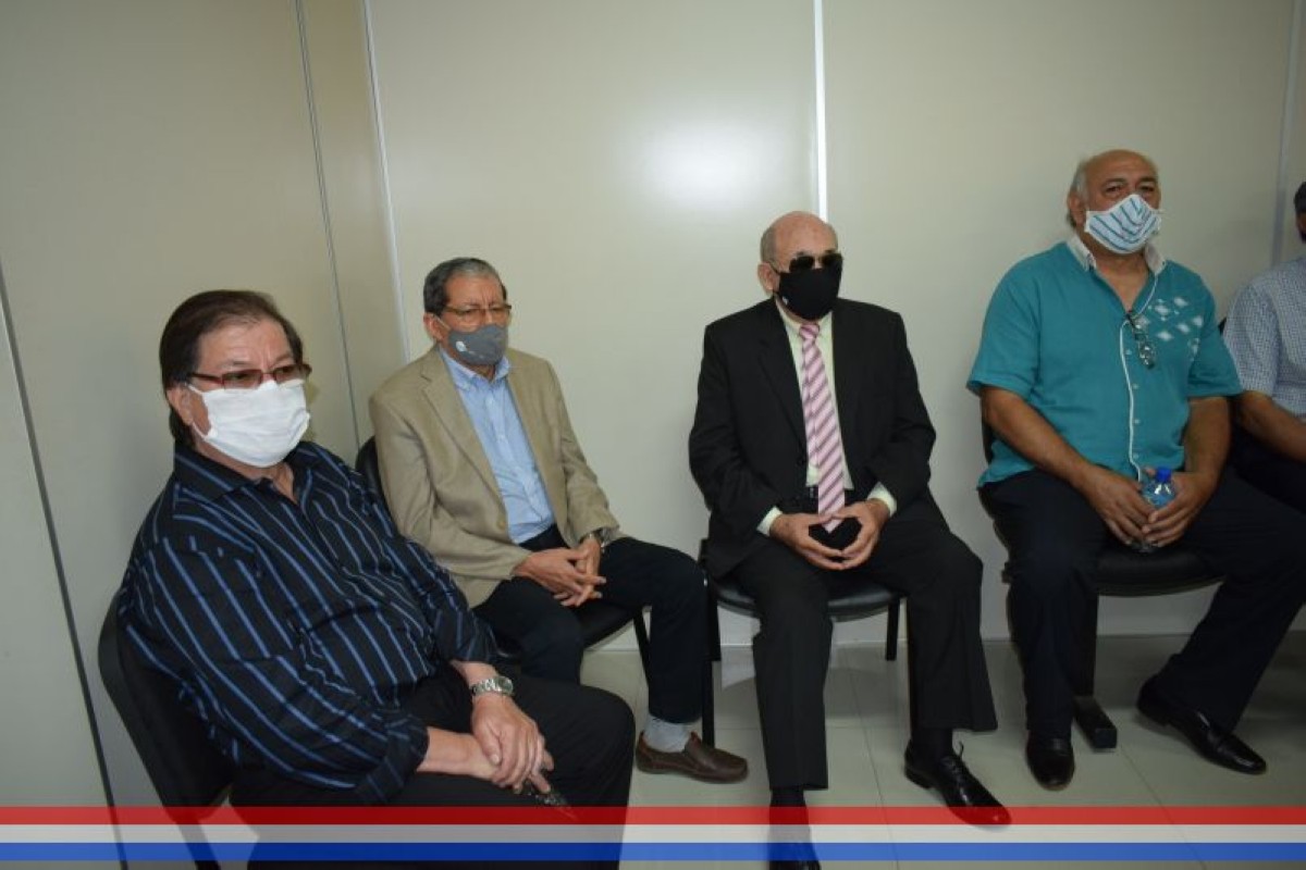 Foto 9 de El Prof. Esteban Antonio Romero Insfrán recibió el reconocimiento como Hijo Dilecto de la ciudad de Capiatá