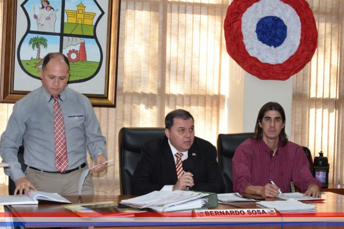 Foto 1 de Reconocimiento a Don Julián Valdez y a Don Celso Grance