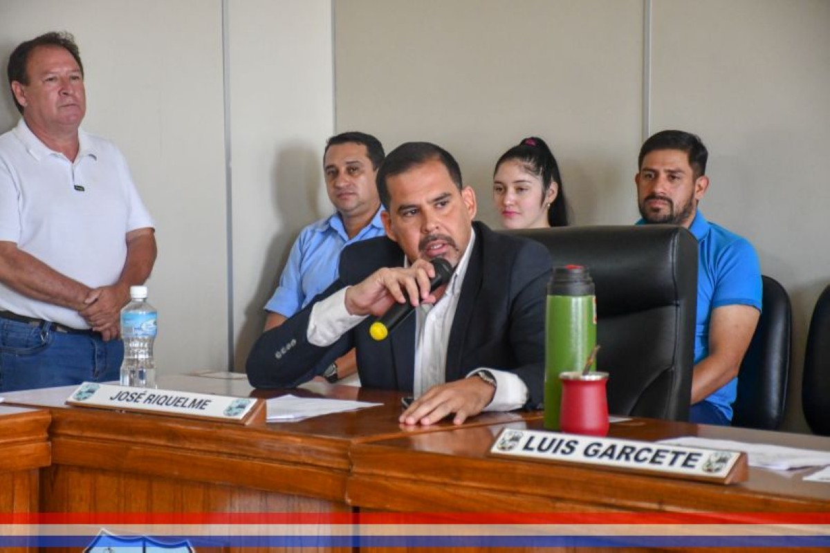 Foto 16 de SESION ORDINARIA DE LA JUNTA MUNICIPAL DE CAPIATA: Notas Recibidas, Nota Remitida y Expedientes Dictaminados