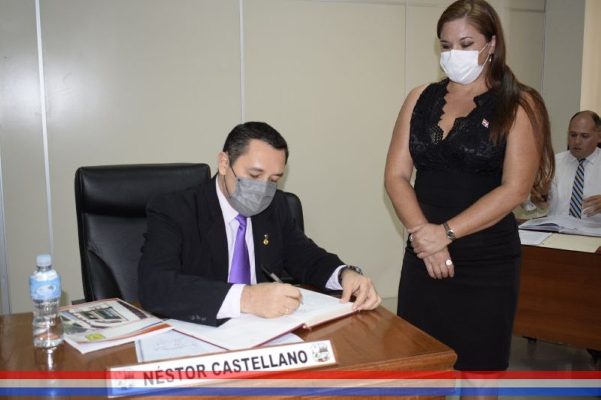 Foto 3 de SESION ORDINARIA DE LA JUNTA MUNICIPAL DE CAPIATA: Notas Recibidas y Expedientes Dictaminados