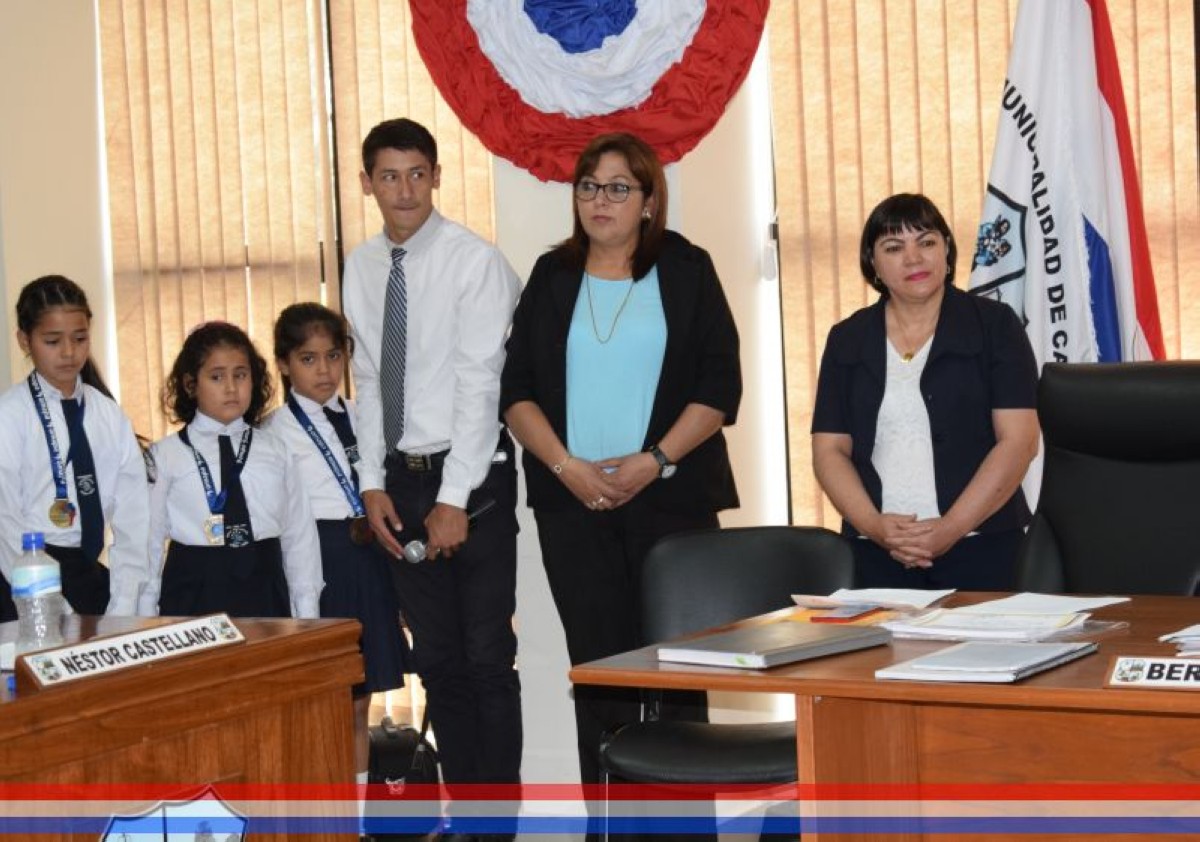 Foto 6 de Reconocimiento a la Esc. Bás. Nº 81 y Col. Nac. "Ma. Auxiliadora"