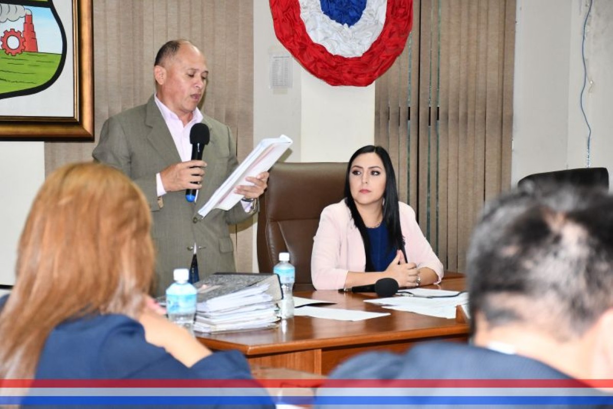 Foto 19 de SESION ORDINARIA DE LA JUNTA MUNICIPAL DE CAPIATA: Notas Recibidas, Nota Remitida y Expedientes Dictaminados