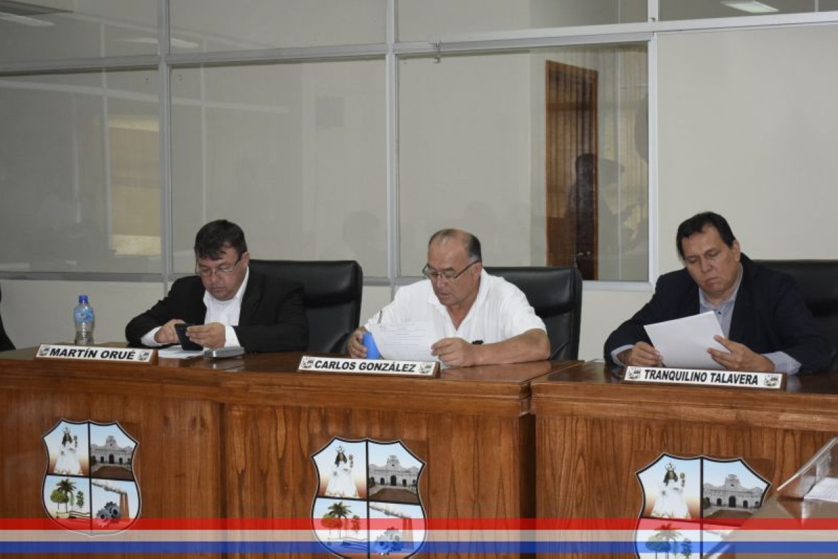 Foto 4 de SESION ORDINARIA DE LA JUNTA MUNICIPAL DE CAPIATA: Notas Recibidas, Nota Remitida y Expedientes Dictaminados