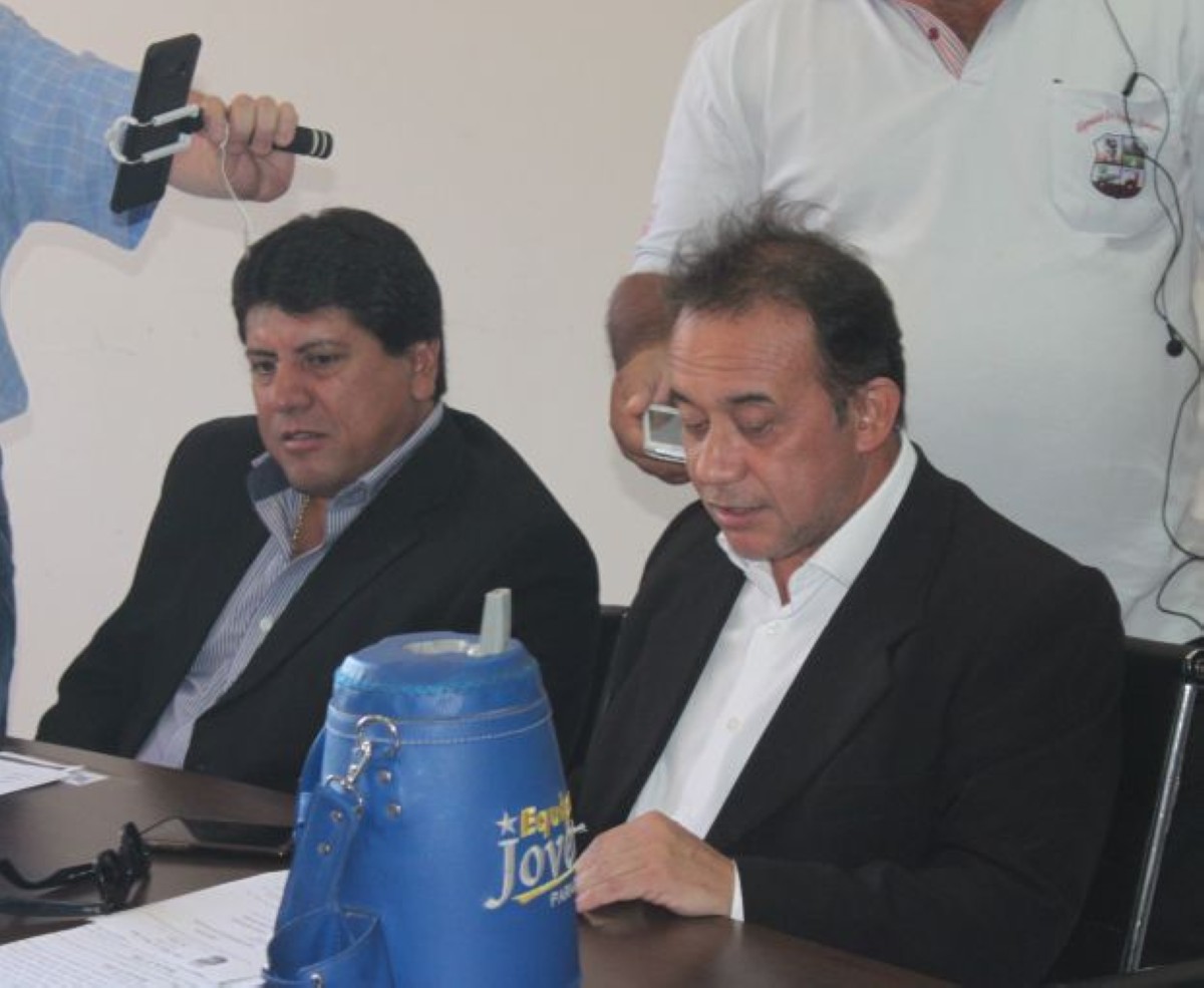 Foto 5 de SESION ORDINARIA DE LA JUNTA MUNICIPAL DE CAPIATA: Notas Recibidas y Expedientes Dictaminados