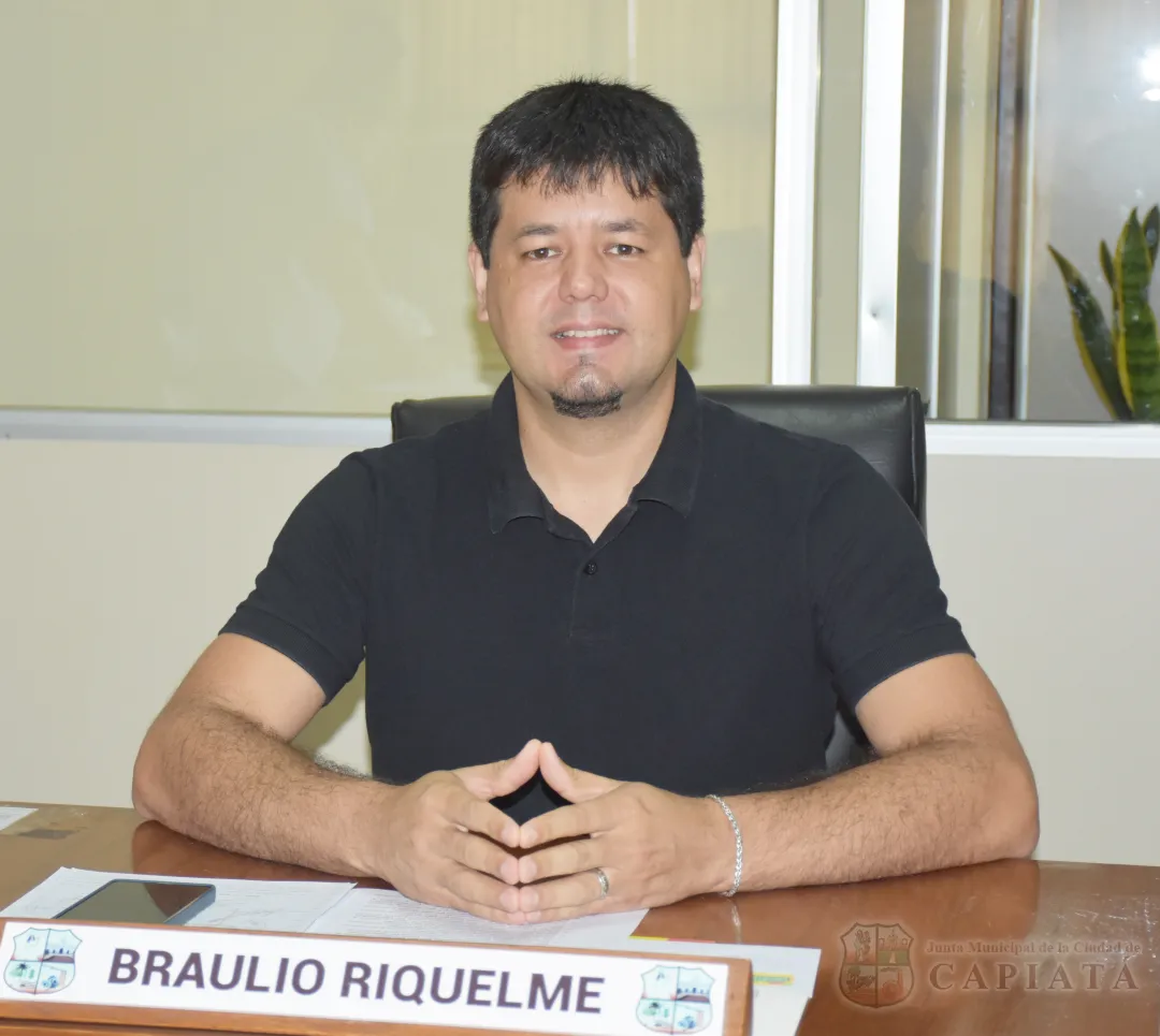 Foto 10 de SESION ORDINARIA DE LA JUNTA MUNICIPAL DE CAPIATA: Notas Recibidas y Expedientes Dictaminados