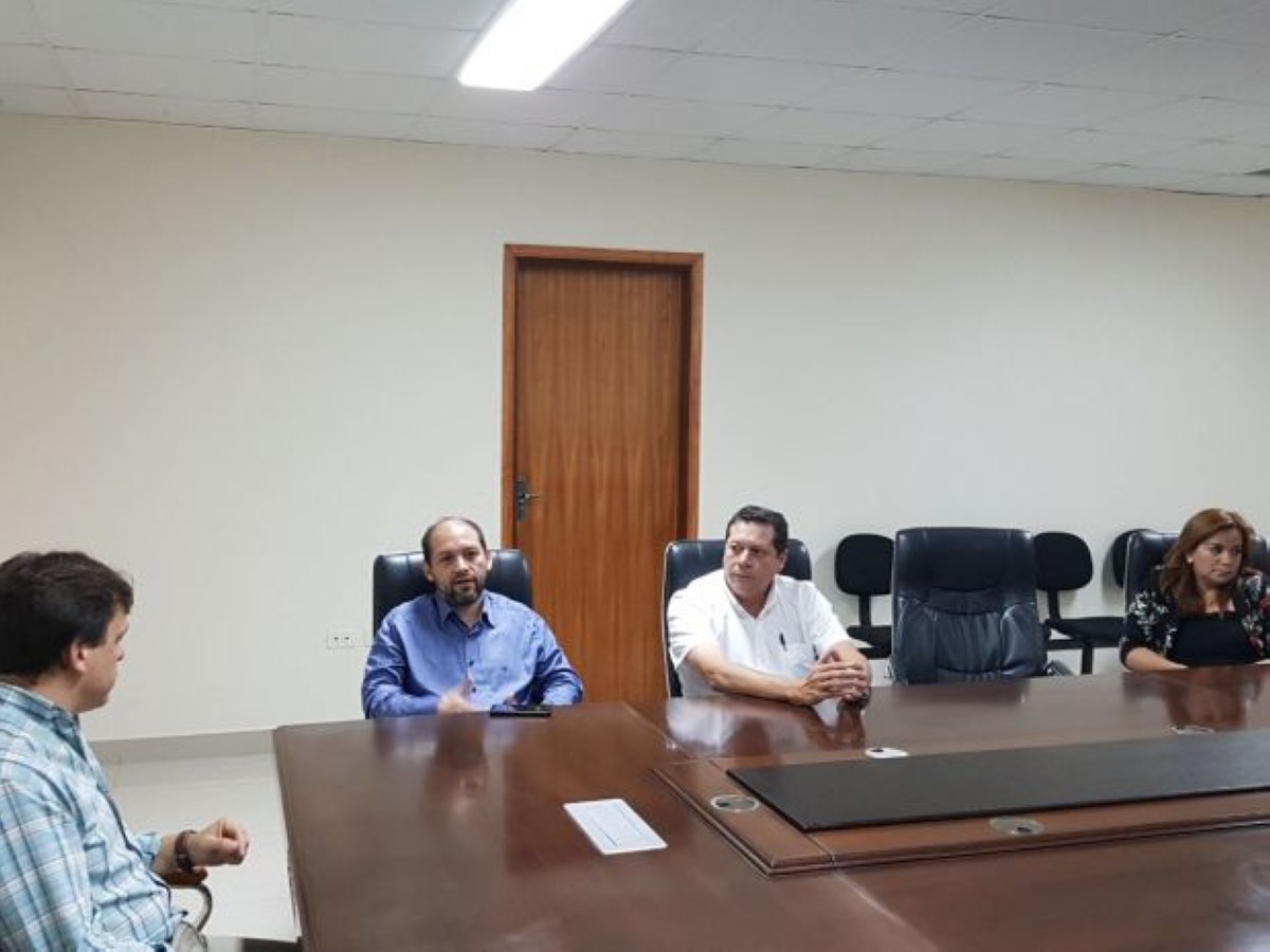 Foto 12 de Estudian la factibilidad de la emisión de bonos para el financiamiento de obras el próximo año