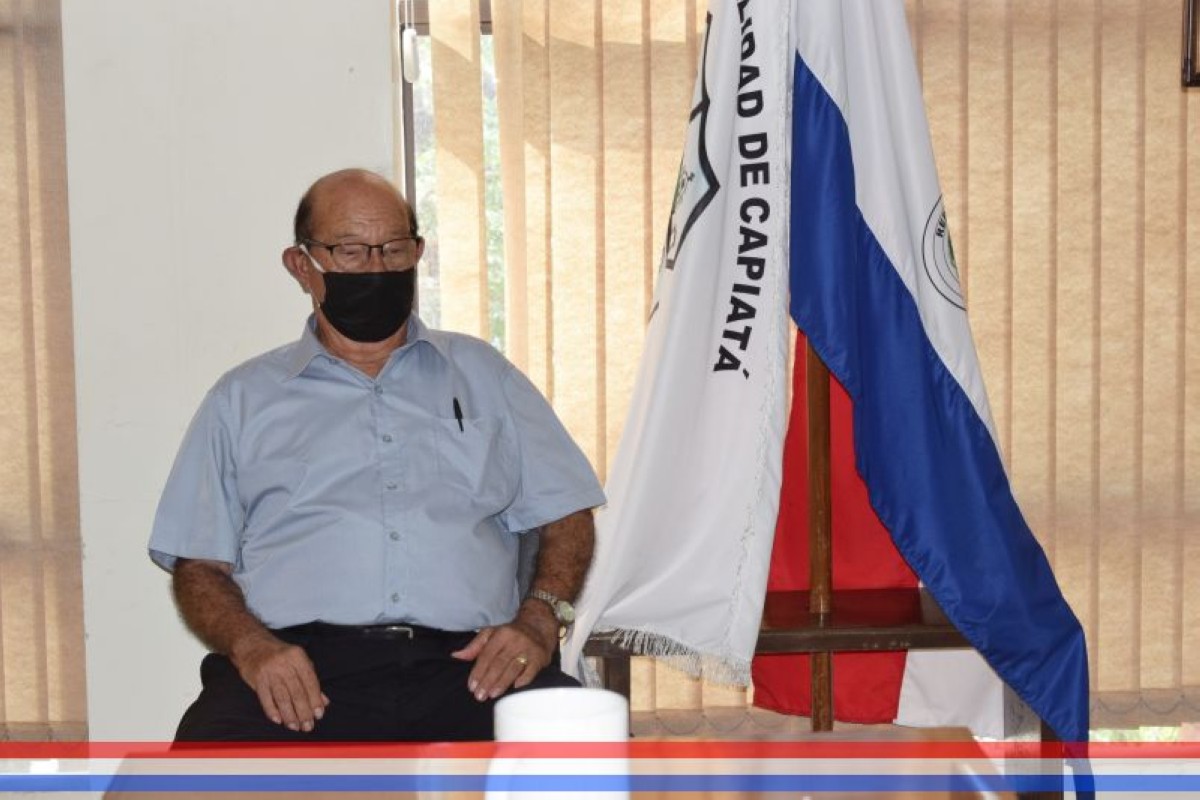 Foto 6 de El Prof. Esteban Antonio Romero Insfrán recibió el reconocimiento como Hijo Dilecto de la ciudad de Capiatá