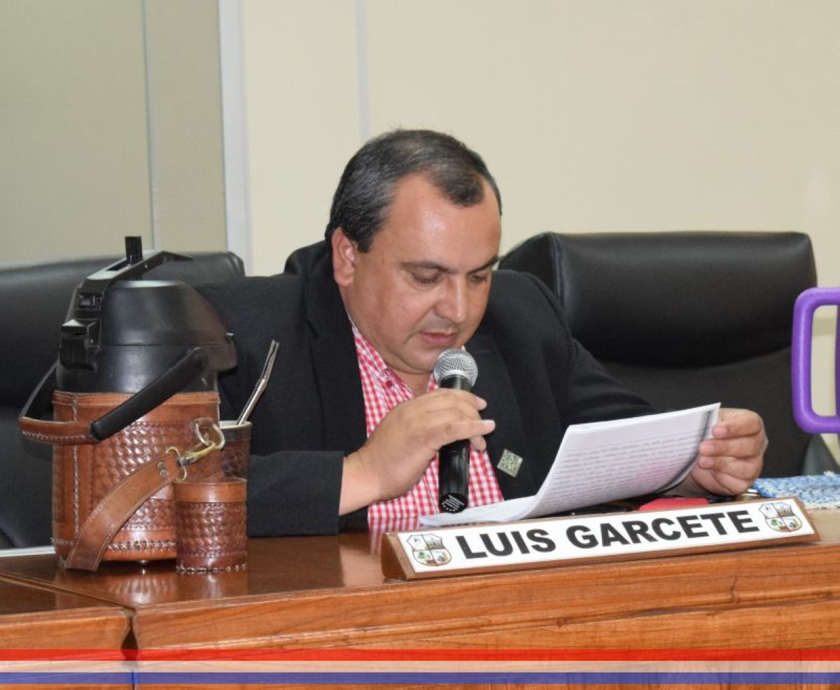 Foto 14 de SESION ORDINARIA DE LA JUNTA MUNICIPAL DE CAPIATA: Notas Recibidas, Notas Remitidas y Expedientes Dictaminados