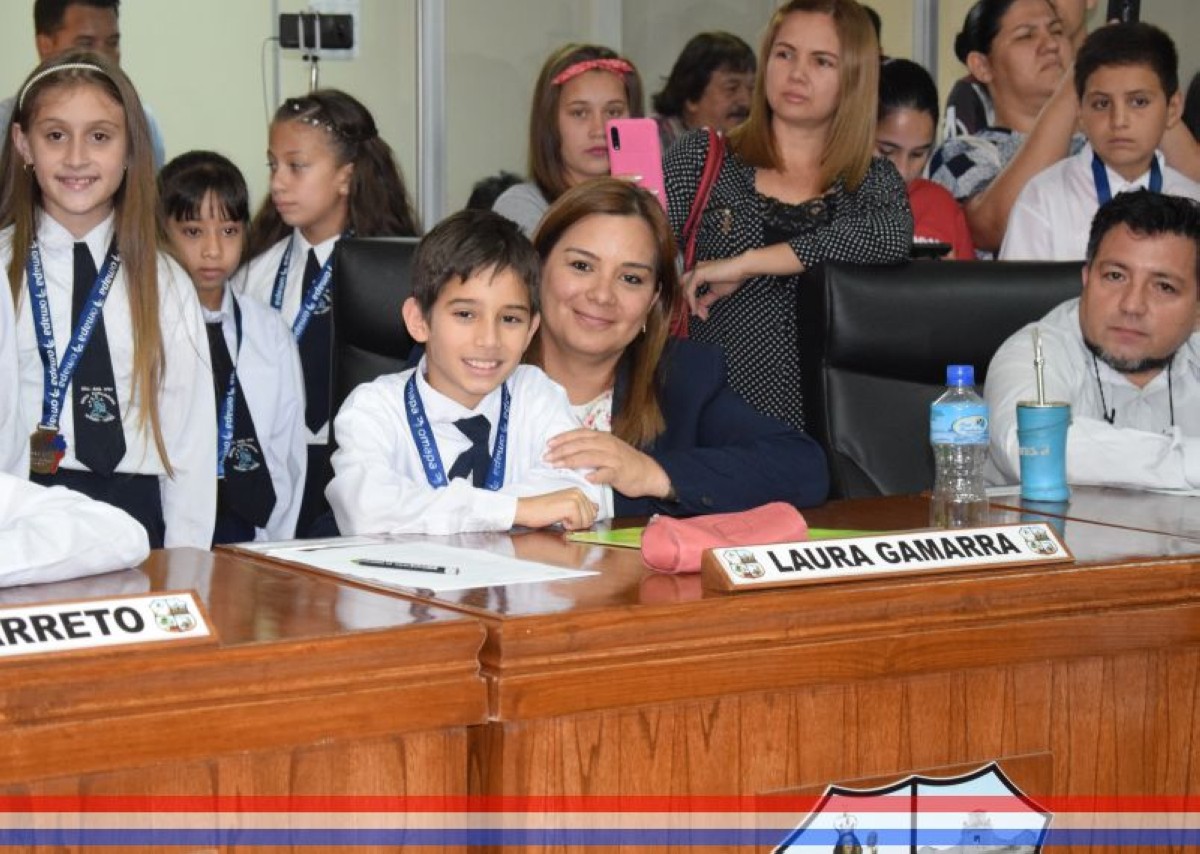 Foto 9 de Reconocimiento a la Esc. Bás. Nº 81 y Col. Nac. "Ma. Auxiliadora"