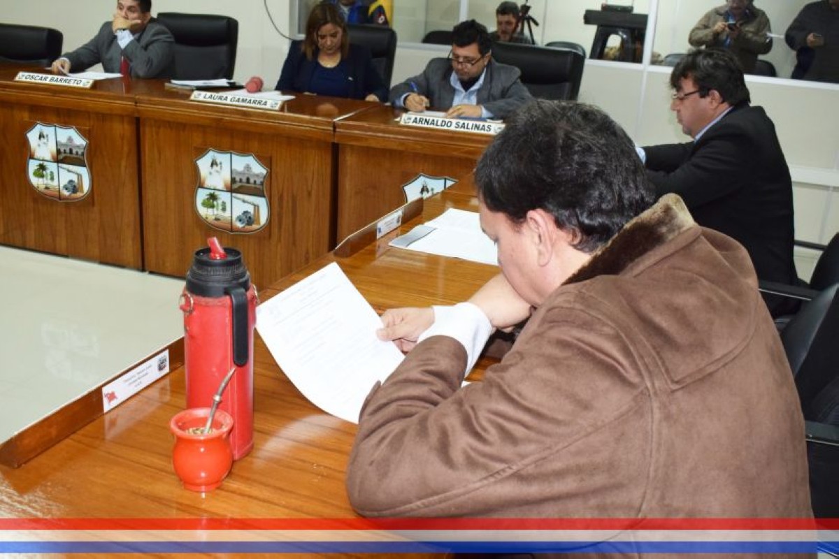 Foto 8 de SESION ORDINARIA DE LA JUNTA MUNICIPAL DE CAPIATA: Notas Recibidas, Nota Remitida y Expedientes Dictaminados