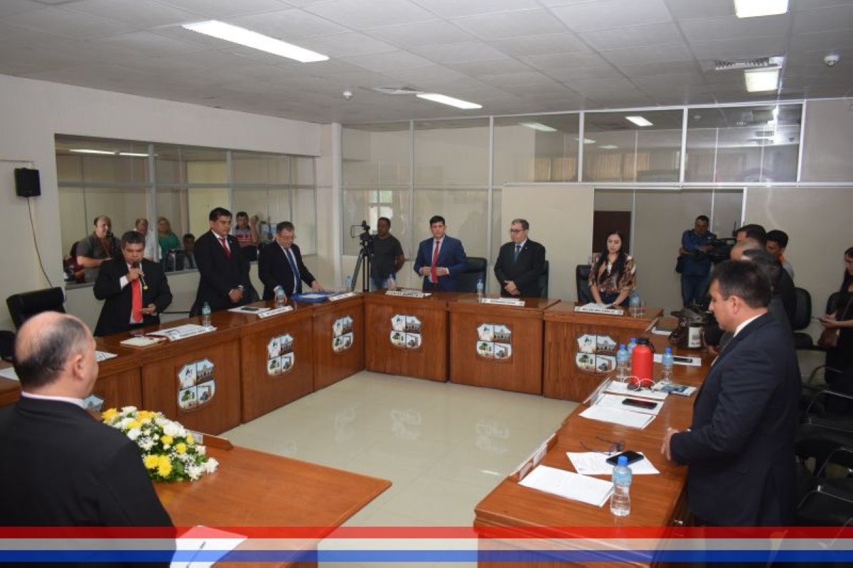 Foto 11 de Asumió la nueva Mesa Directiva, periodo 2023 – 2024: Presidente, concejal Braulio Riquelme; Vicepresidente, concejal David Llano