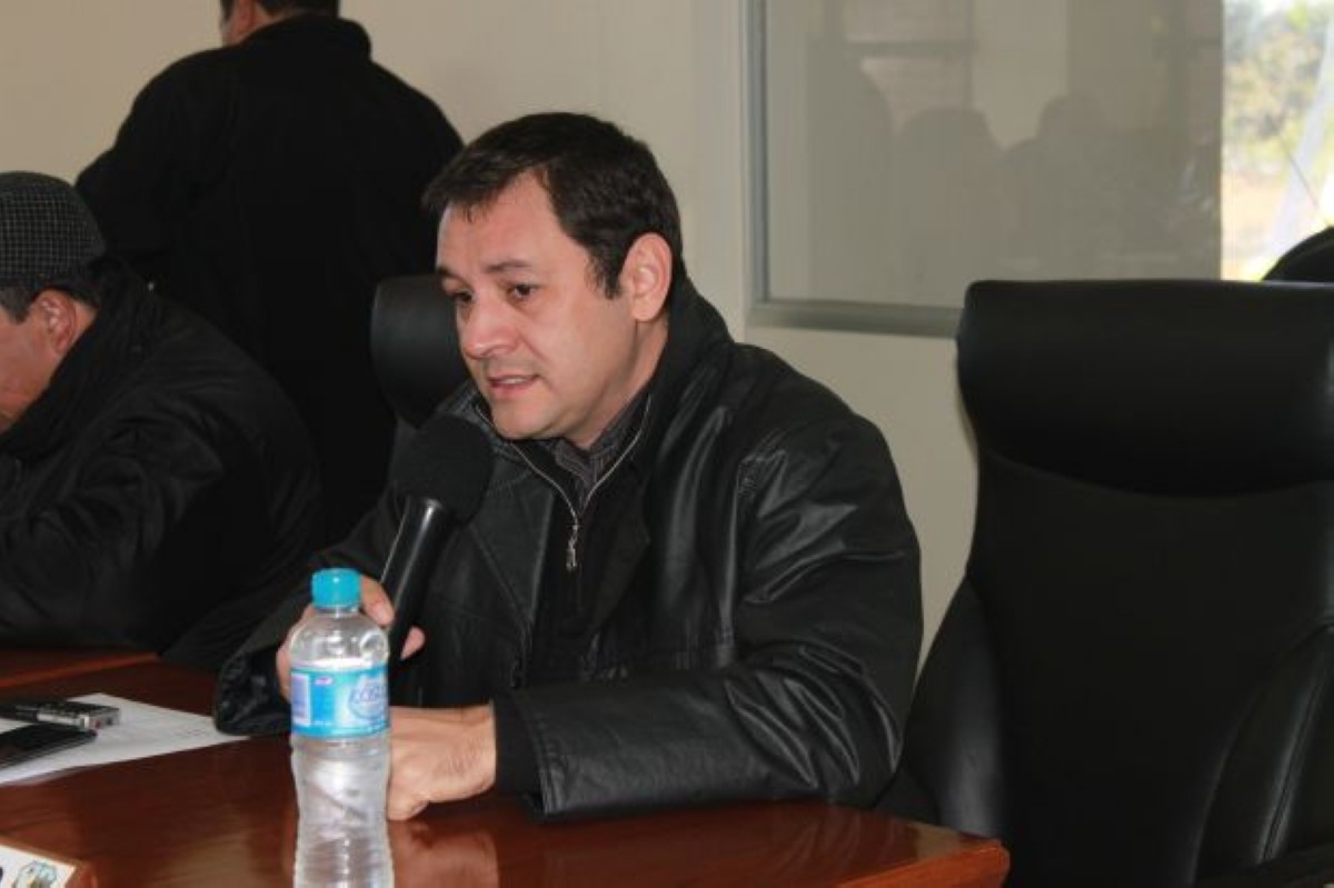 Foto 12 de Pobladoras de la Cía. 2ª Costa Salinas respaldan a la jefa del Puesto de Salud de la zona y a sus profesionales de blanco