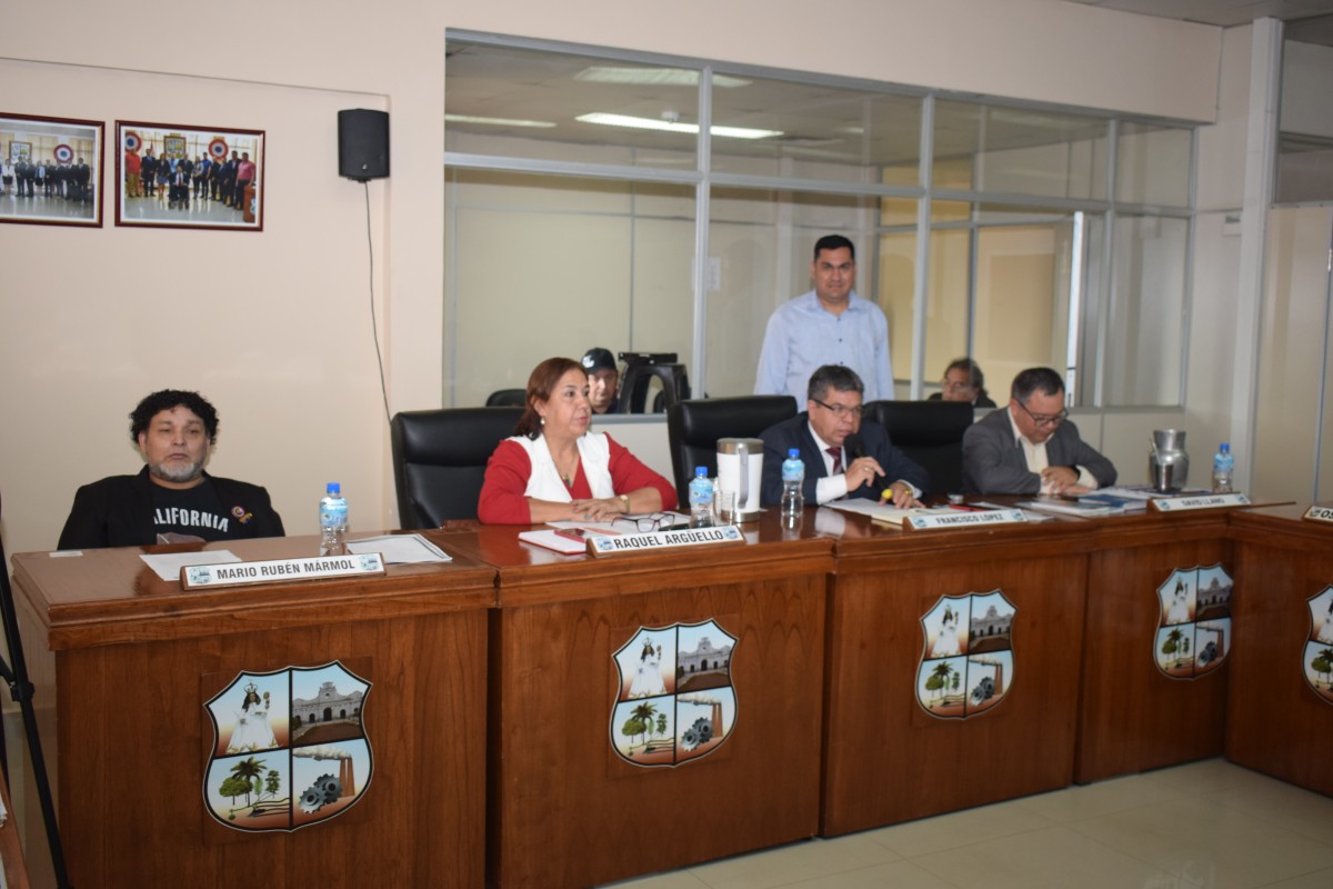 Foto 2 de SESION ORDINARIA DE LA JUNTA MUNICIPAL DE CAPIATA: Notas Recibidas, Nota Remitida y Expedientes Dictaminados