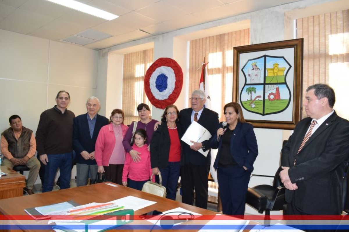 Foto 16 de Reconocimiento a Don Julián Valdez y a Don Celso Grance