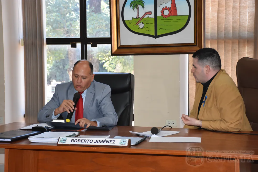 Foto 23 de Entrega de reconocimiento al Mérito a los destacados comunicadores sociales Felipe Darío Fernández y Luis Arce