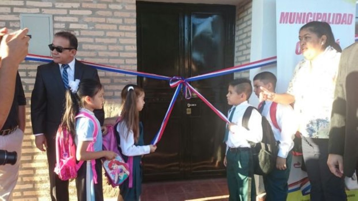 Foto 21 de Inauguración de nuevas aulas en la Esc. Bás. Santo Domingo Savio