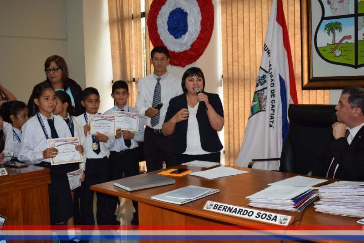 Foto 70 de Reconocimiento a la Esc. Bás. Nº 81 y Col. Nac. "Ma. Auxiliadora"