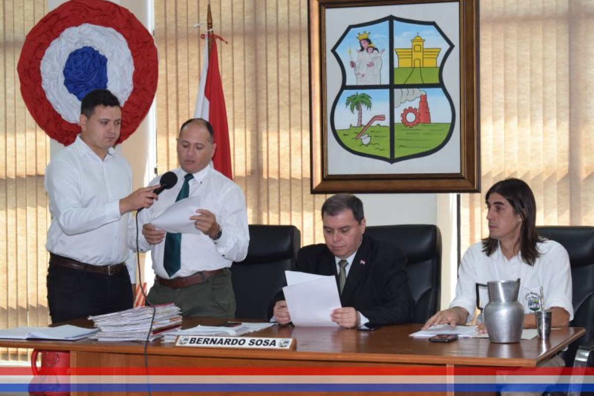 Foto 1 de SESION ORDINARIA DE LA JUNTA MUNICIPAL DE CAPIATA: Notas Recibidas y Expedientes Dictaminados