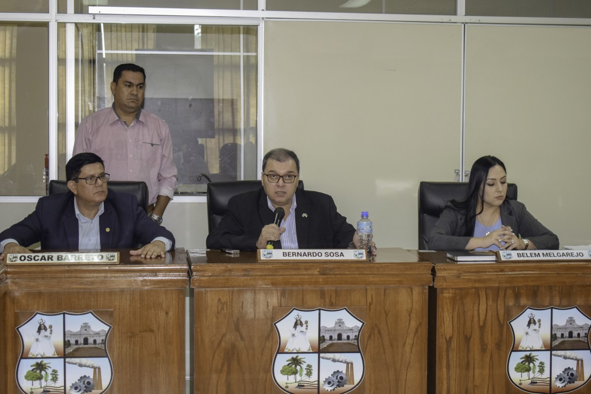 Foto 18 de SESION ORDINARIA DE LA JUNTA MUNICIPAL DE CAPIATA: Notas Recibidas, Nota Remitida y Expedientes Dictaminados