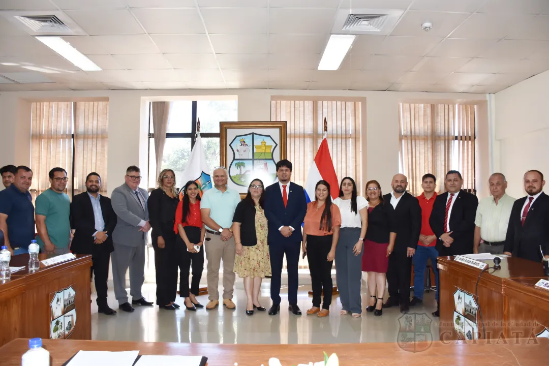Foto 34 de Asumió la nueva Mesa Directiva, periodo 2025 – 2026, conformada por el concejal Braulio Riquelme, como Presidente, y por el concejal David Llano, como Vicepresidente