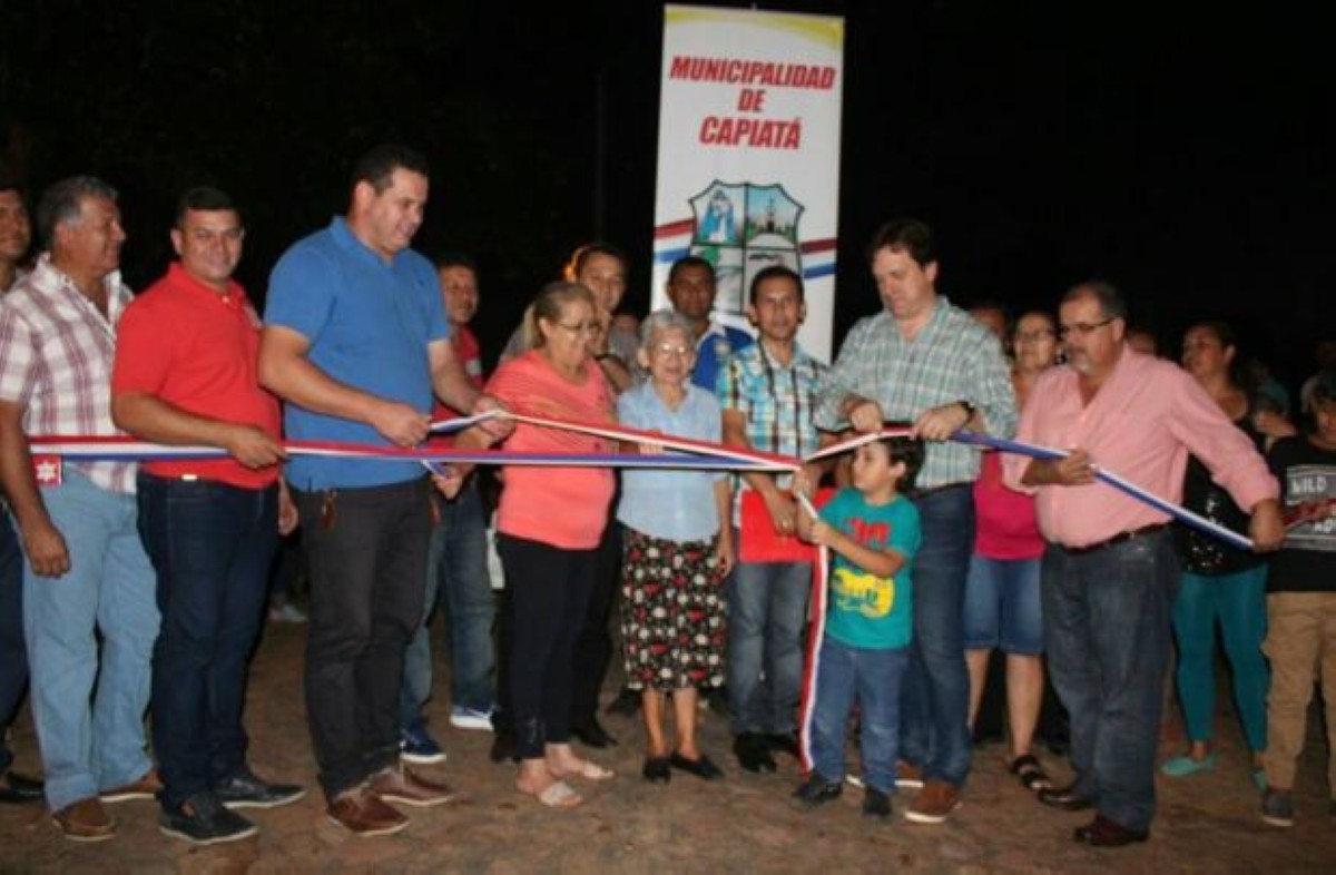 Foto 7 de Inauguración de empedrados en la compañía Ybyraró