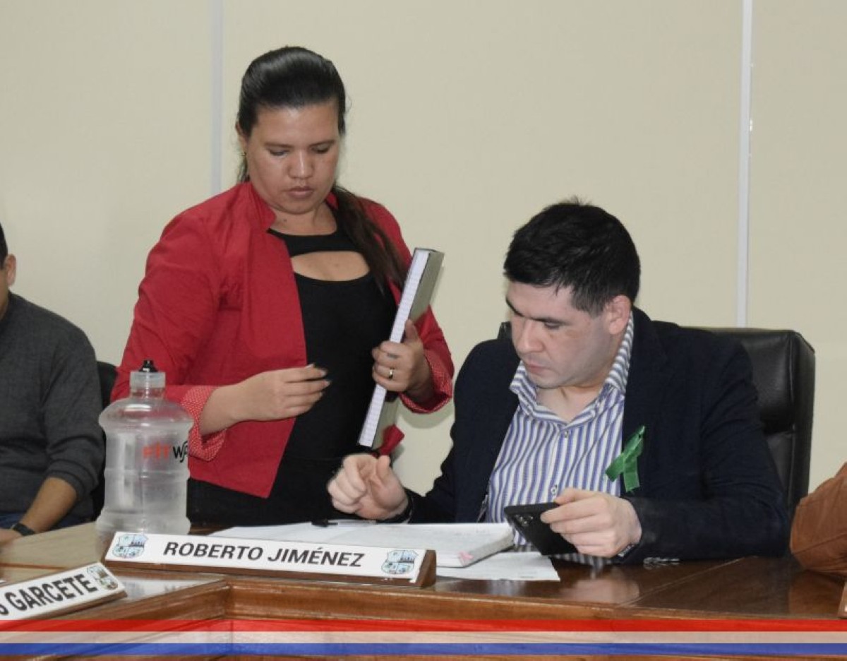 Foto 5 de SESION ORDINARIA DE LA JUNTA MUNICIPAL DE CAPIATA: Notas Recibidas, Nota Remitida y Expedientes Dictaminados