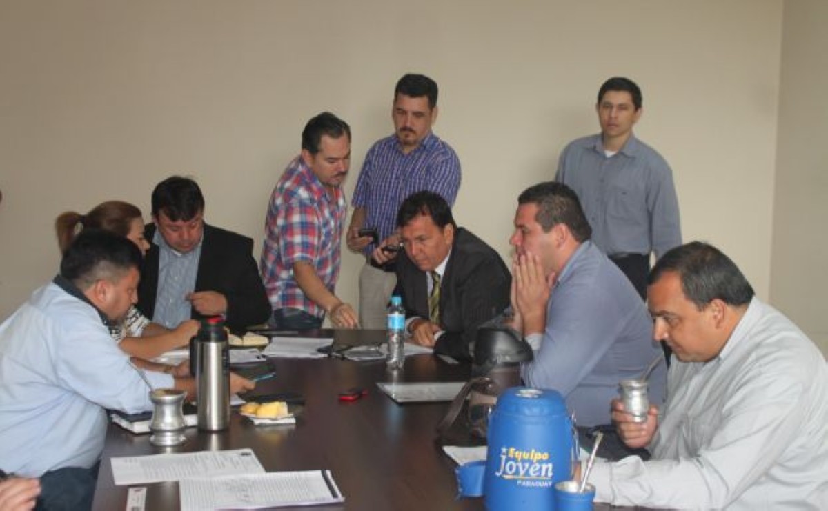 Foto 7 de SESION ORDINARIA DE LA JUNTA MUNICIPAL DE CAPIATA: Notas Recibidas y Expedientes
