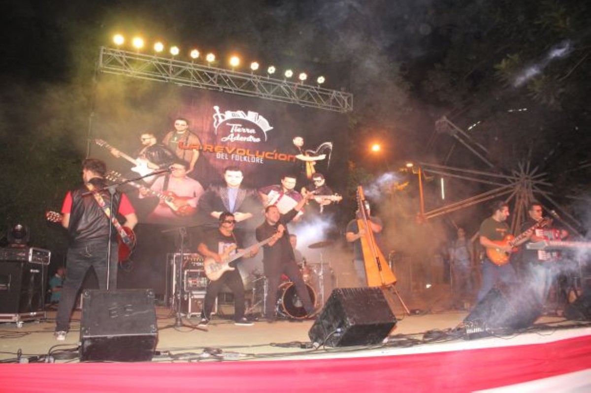 Foto 34 de ¡MAGNIFICA NOCHE CAPIATEÑA!