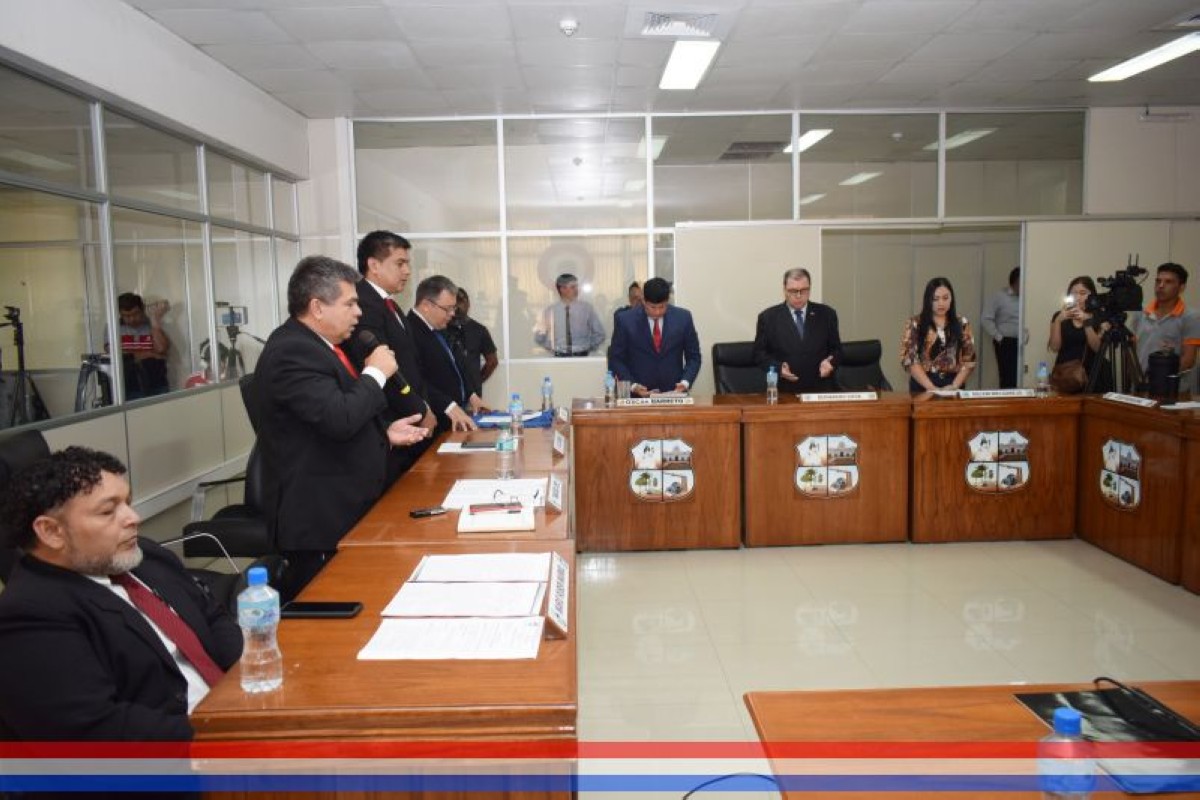 Foto 14 de Asumió la nueva Mesa Directiva, periodo 2023 – 2024: Presidente, concejal Braulio Riquelme; Vicepresidente, concejal David Llano