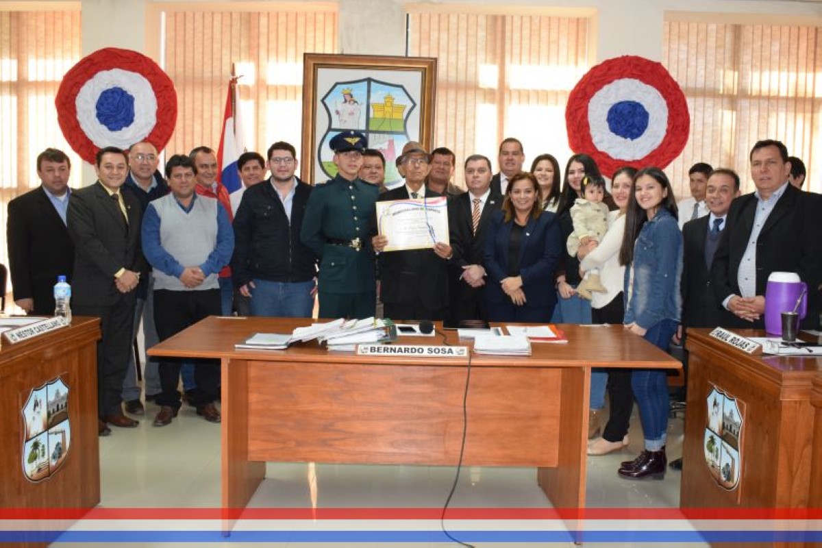 Foto 41 de Reconocimiento a Don Julián Valdez y a Don Celso Grance