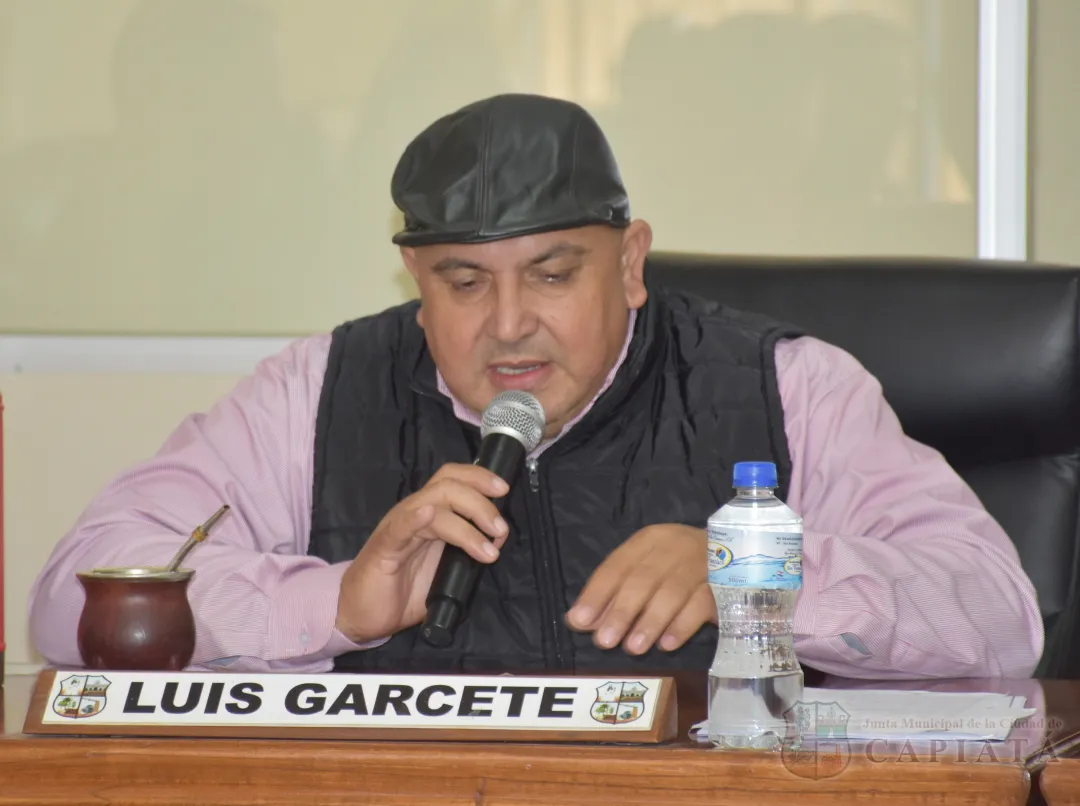 Foto 14 de SESION ORDINARIA DE LA JUNTA MUNICIPAL DE CAPIATA: Notas Recibidas y Expedientes Dictaminados