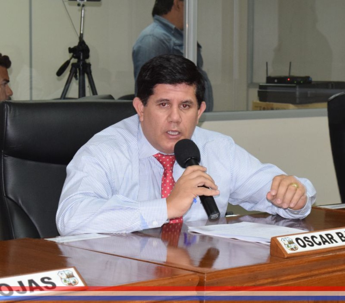 Foto 5 de Visita de representante de la empresa encargada de la construcción del segundo puente sobre el arroyo Capiatá en ruta II