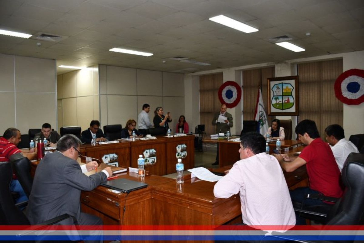 Foto 20 de SESION ORDINARIA DE LA JUNTA MUNICIPAL DE CAPIATA: Notas Recibidas, Nota Remitida y Expedientes Dictaminados