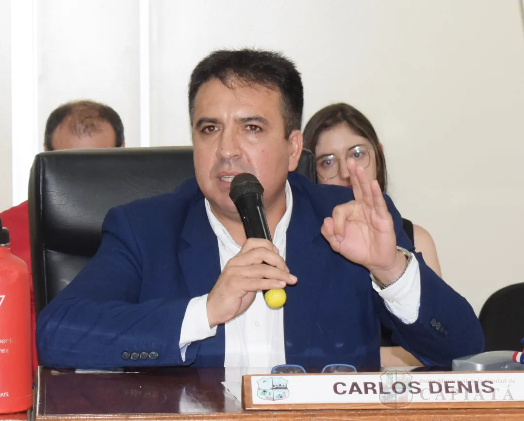 Foto 2 de Autorizan subasta de automotores y maquinarias en desuso pertenecientes a la Municipalidad de Capiatá