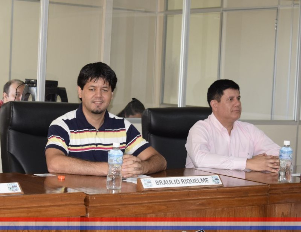 Foto 12 de SESION EXTRAORDINARIA DE LA JUNTA MUNICIPAL DE CAPIATA