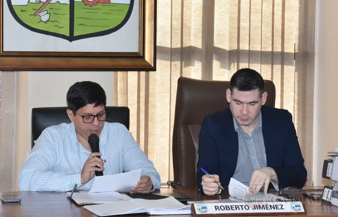 Foto 18 de SESION ORDINARIA DE LA JUNTA MUNICIPAL DE CAPIATA: Notas Recibidas y Expedientes Dictaminados