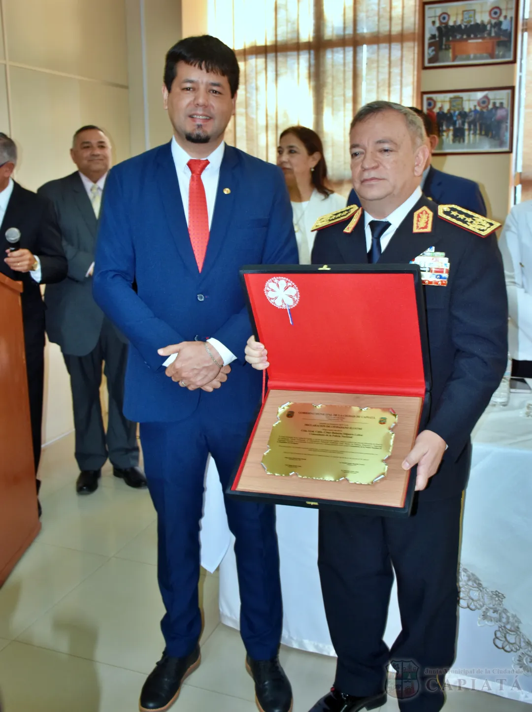 Foto 56 de Acto de reconocimiento como “Ciudadano Ilustre de Capiatá” al Comandante de la Policía Nacional, Crio. Gral. César Silguero Lobos