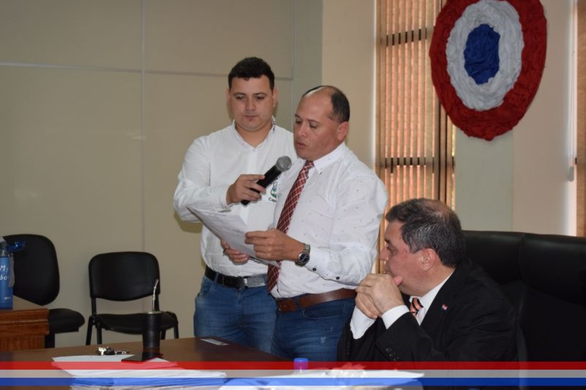 Foto 5 de Planificarán reuniones de trabajo con respecto a la idea de recuperar el ex local de la UPV - Chaco filial Capiatá
