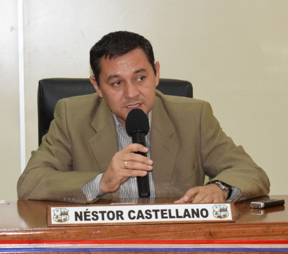 Foto 2 de Declaran Ciudadana Ilustre de Capiatá a la Dra. Cecilia Silvera Miño por su destacado trabajo en el campo literario e intelectual