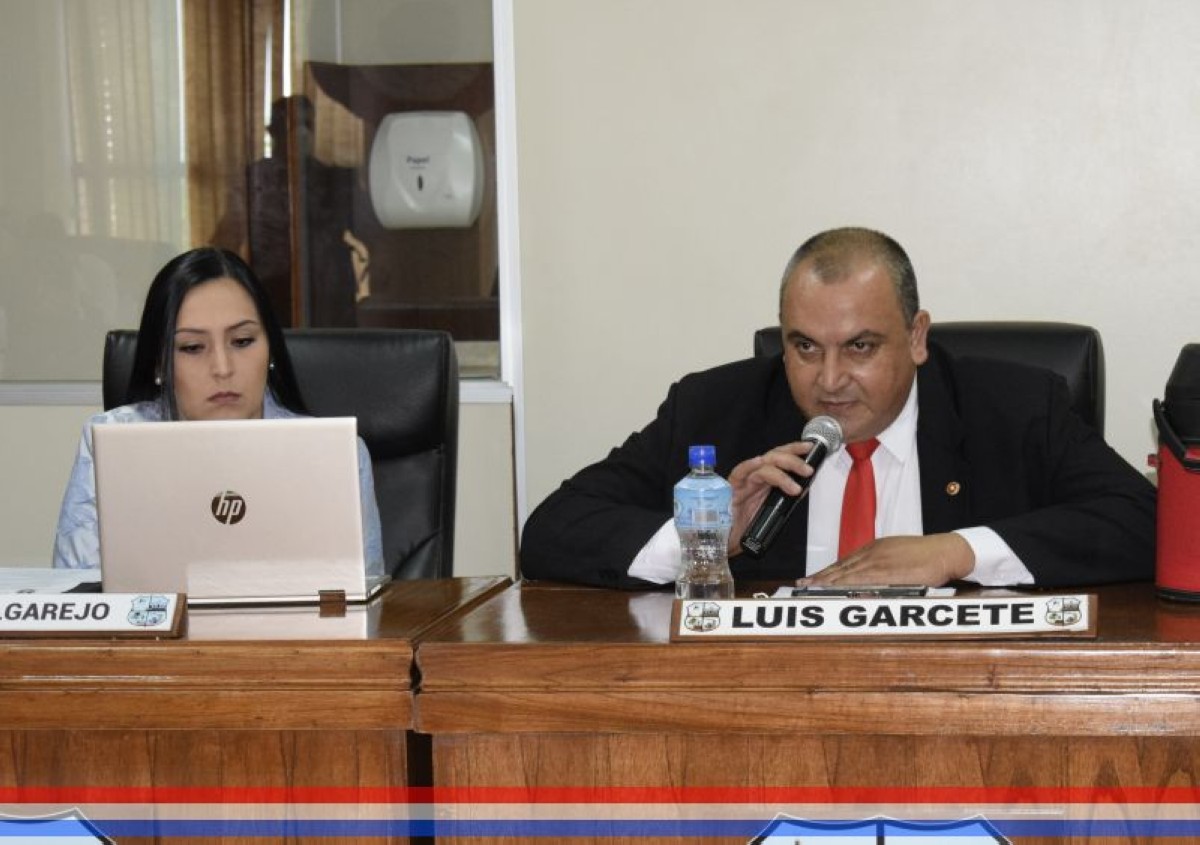Foto 6 de SESION ORDINARIA DE LA JUNTA MUNICIPAL DE CAPIATA: Notas Recibidas y Expedientes Dictaminados