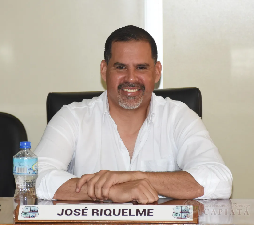 Foto 4 de SESION ORDINARIA DE LA JUNTA MUNICIPAL DE CAPIATA: Notas Recibidas y Expedientes Dictaminados