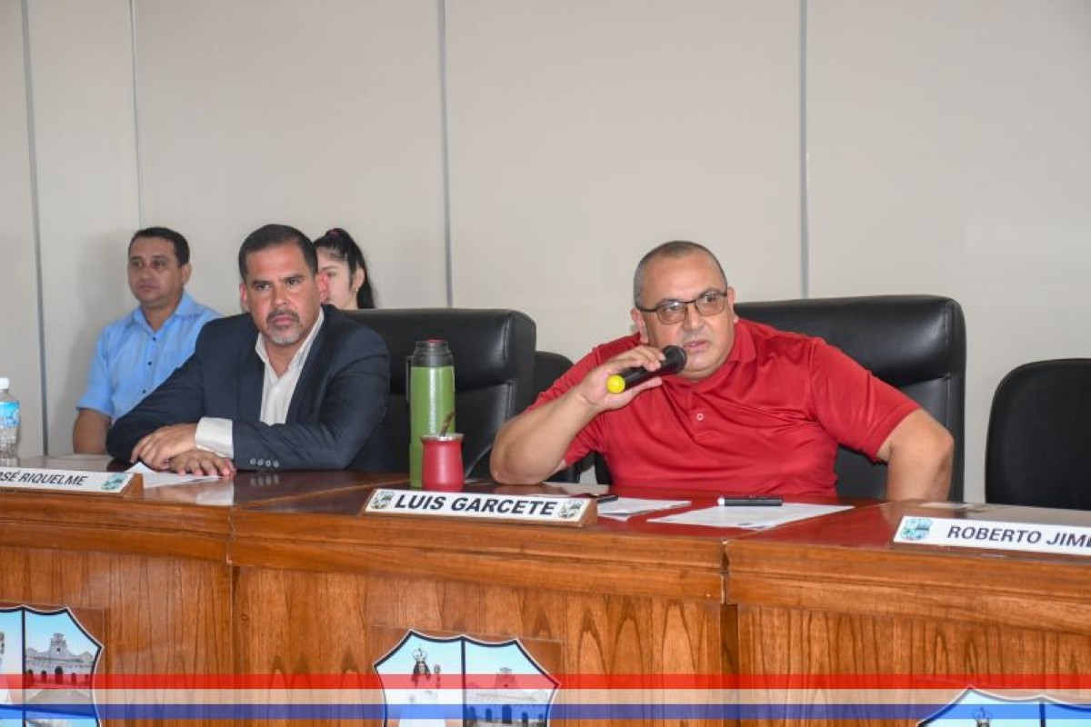 Foto 9 de SESION ORDINARIA DE LA JUNTA MUNICIPAL DE CAPIATA: Notas Recibidas, Nota Remitida y Expedientes Dictaminados