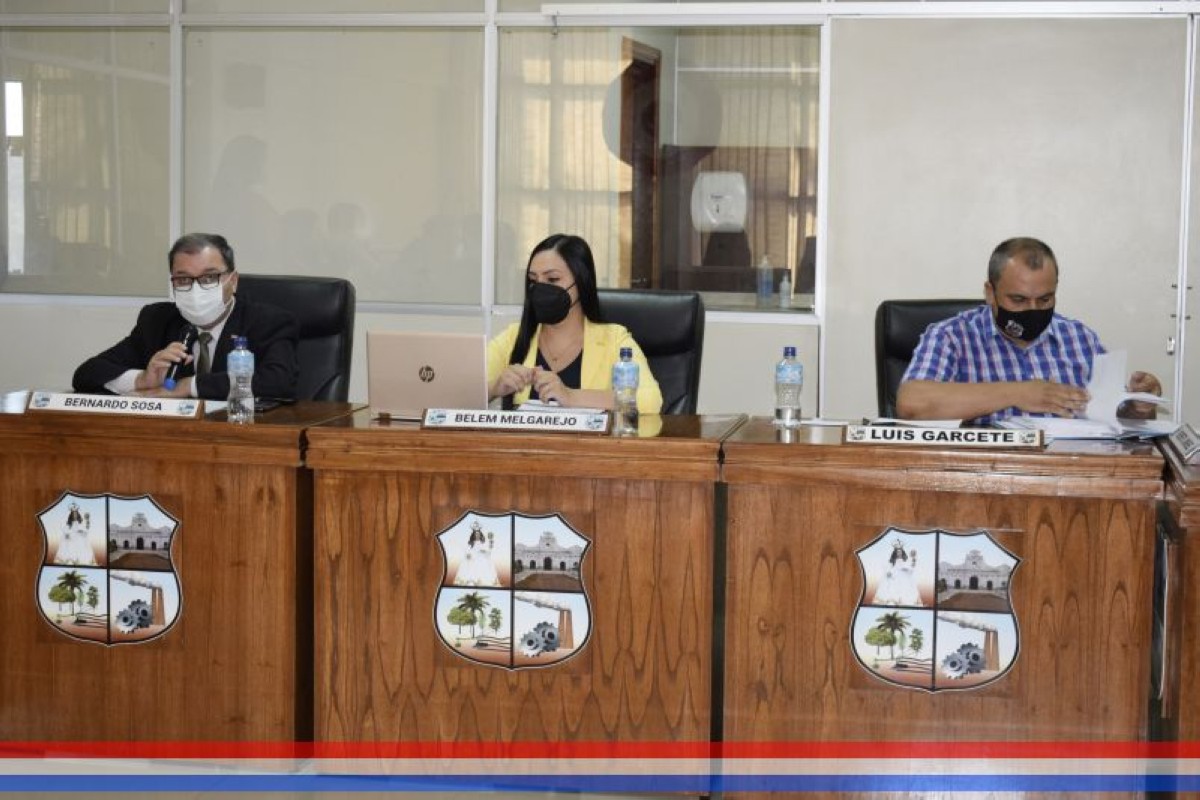 Foto 4 de SESION EXTRAORDINARIA DE LA JUNTA MUNICIPAL DE CAPIATA: Notas Recibidas y Expedientes Dictaminados