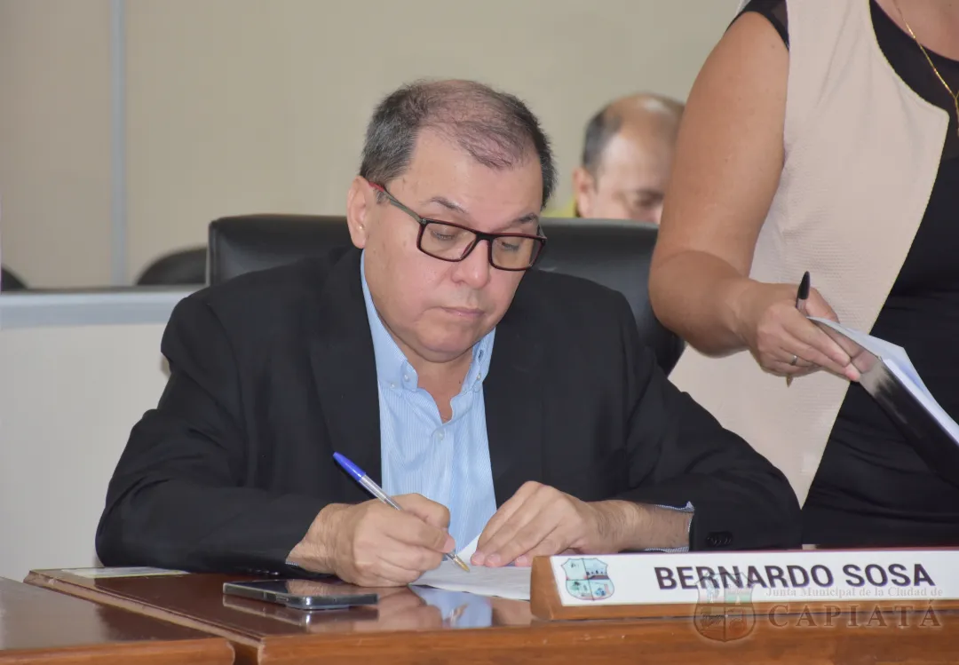 Foto 19 de SESION ORDINARIA DE LA JUNTA MUNICIPAL DE CAPIATA: Notas Recibidas y Expedientes Dictaminados