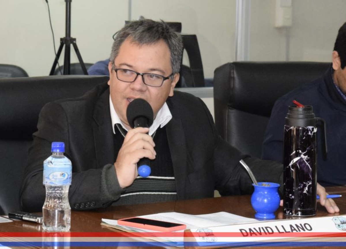 Foto 3 de SESION ORDINARIA DE LA JUNTA MUNICIPAL DE CAPIATA: Notas Recibidas, Nota Remitida y Expedientes Dictaminados