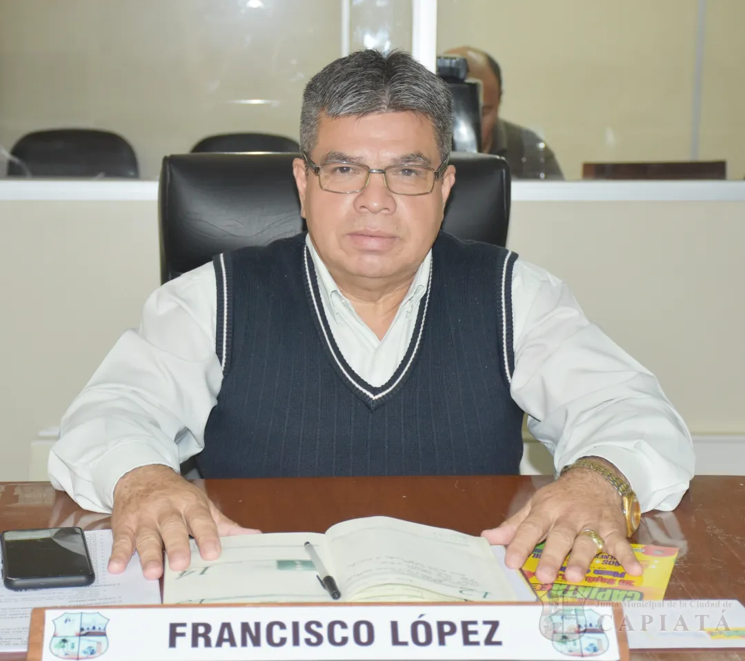 Foto 3 de SESION ORDINARIA DE LA JUNTA MUNICIPAL DE CAPIATA: Notas Recibidas y Expedientes Dictaminados